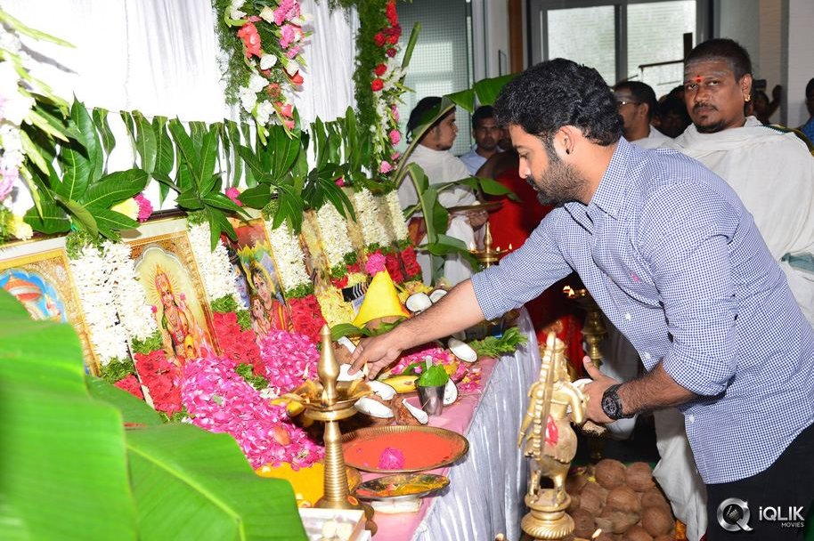 Ntr-and-Puri-Jagannadh-Movie-Opening